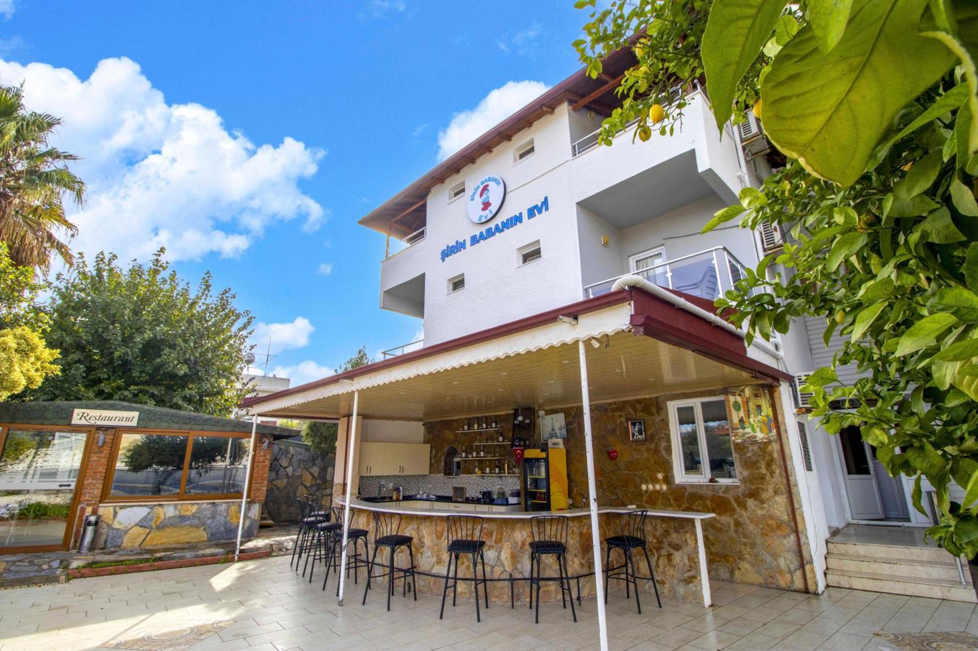 Sirin Baba Hotel *